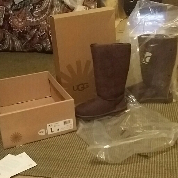 UGG Classic Tall Boots Sz 5-5.5