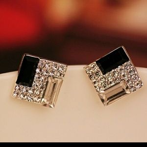 stud earrings