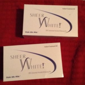 SHEER WHITE WHITENING TRAYS