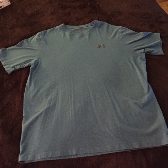 Men's under armour shirt