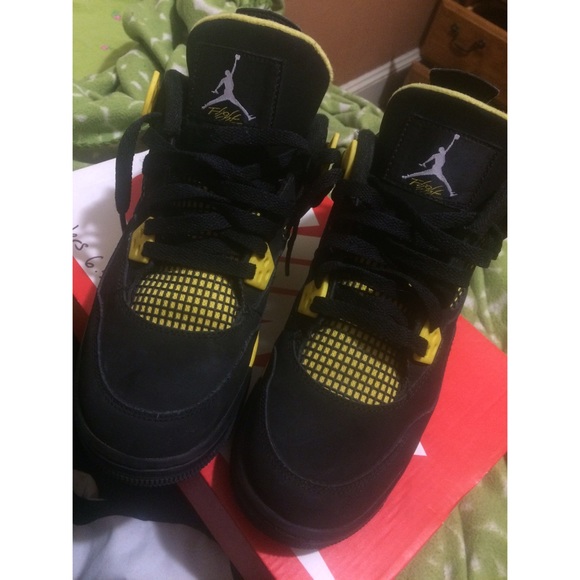 Thunder 4s sz6.5y SOLD - Picture 2 of 4
