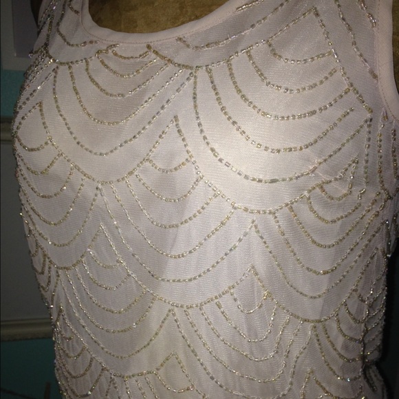 Light Pink Detailed Tank - Picture 2 of 2