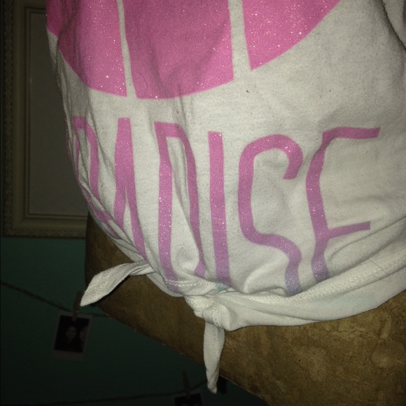 Paradise Tank - Picture 2 of 2