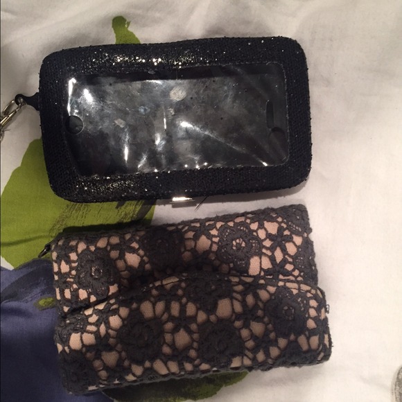 iPhone 5/5s wristlet cases