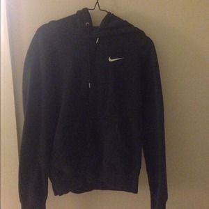 Black Nike Pullover