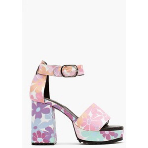 LOOKING FOR Nasty Gal flower power platforms