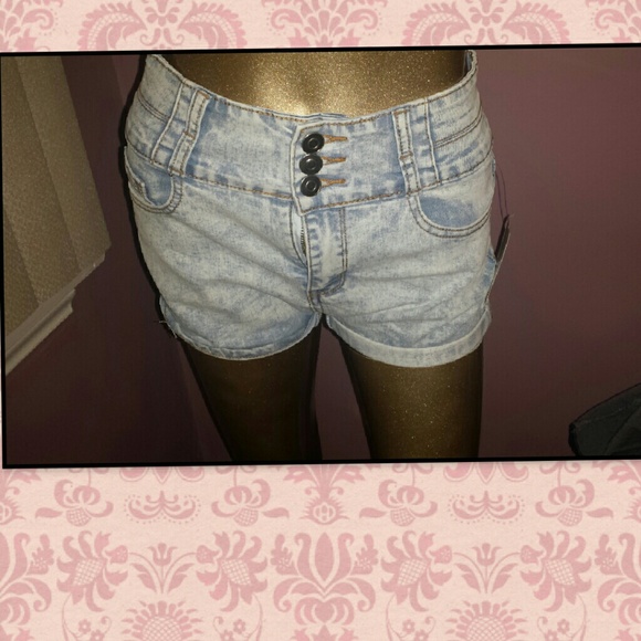 Guess High waisted denim shorts