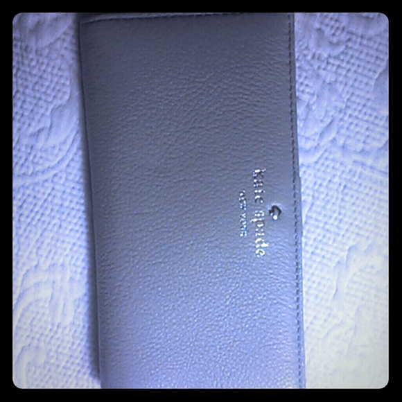 Kate spade wallet - Picture 1 of 2