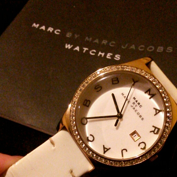 🚫TRADED🚫 MARC JACOBS white and gold watch