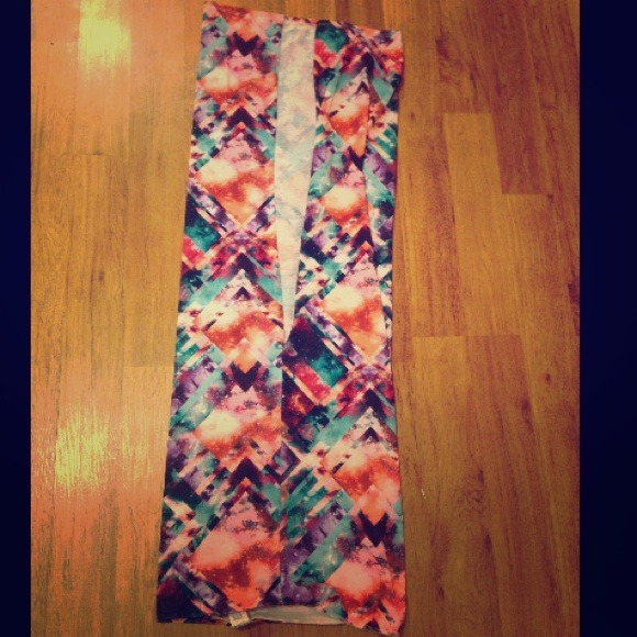 High waisted slit knee skirt