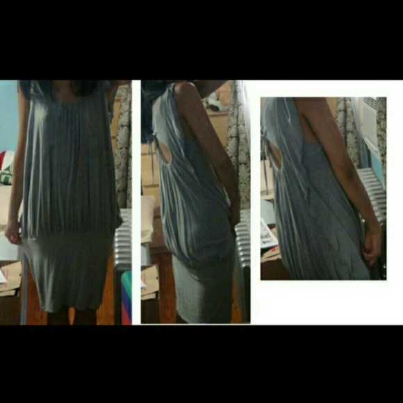 *SOLD IN BUNDLE* UNIQLO Backless Tunic Dress
