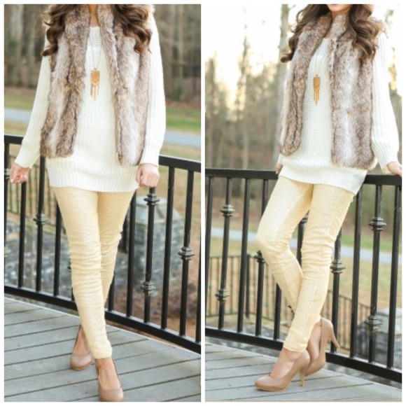 Boutique  Pants - 🎉SALE 🎉 LAST PAIR! Cream Sequin Leggings~
