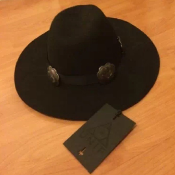 SOLD Unif concho hat