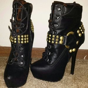 Dollhouse ankle boots