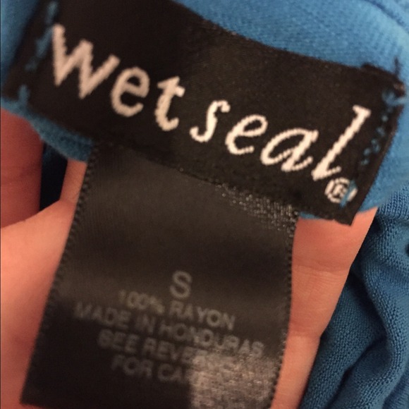 Wet Seal Open Back Tank Top - Picture 3 of 3
