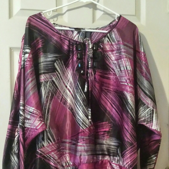 Abstract cold shoulder shirt