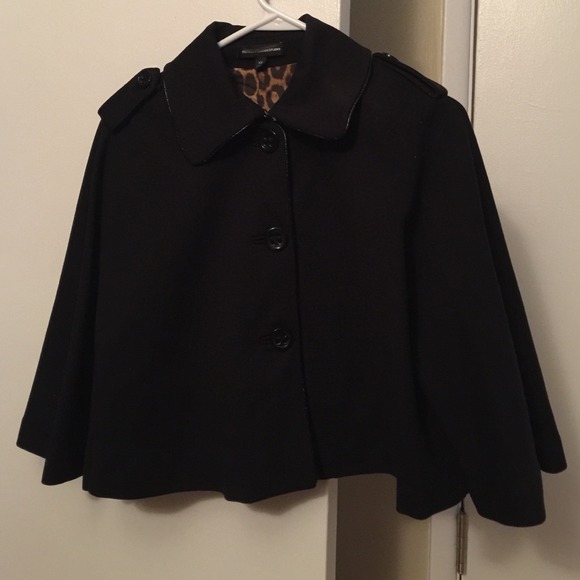 Express black cape