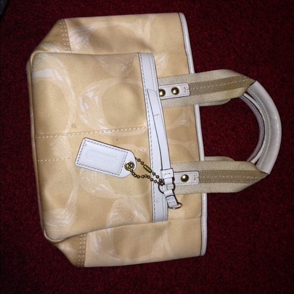 Coach purse - Picture 1 of 1