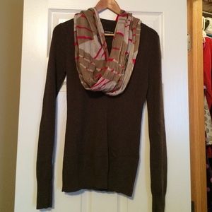 Express sweater size large color brown plus scarf