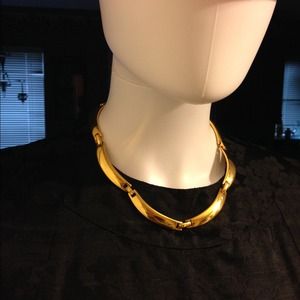 Golden Toned Bent Elbow Chain Links Necklace