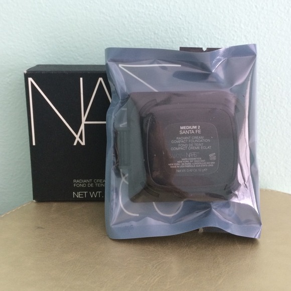 NARS Cream Compact Foundation