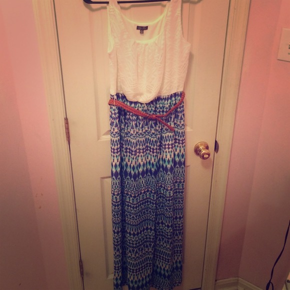 Beautiful country style Maxi dress - Picture 1 of 1