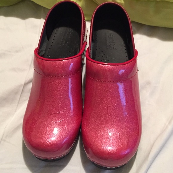 Pink Sanita's