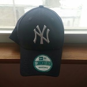 New York Yankees Adjustable Hat