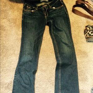 Hollister jeans size 7 they are boot cut.