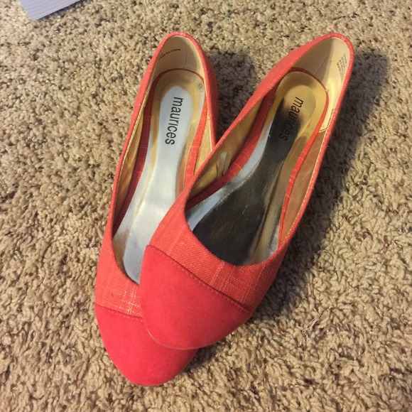 Coral and gold shimmer flat🎀