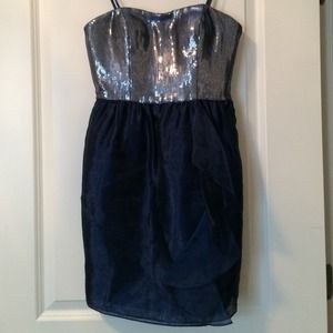 Adorable Aidan Mattox cocktail dress