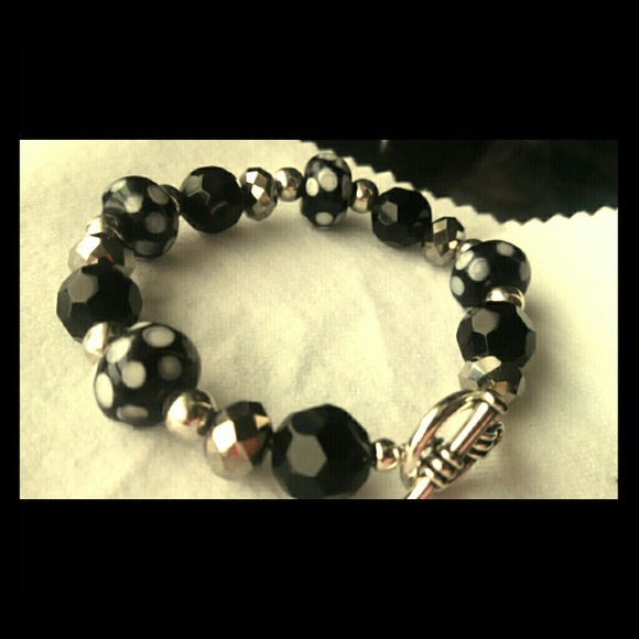Handmade bracelet (black)