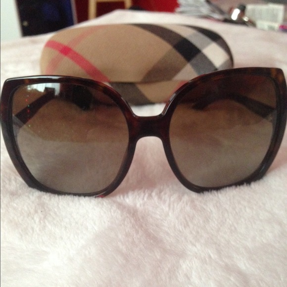 Burberry sunglasses