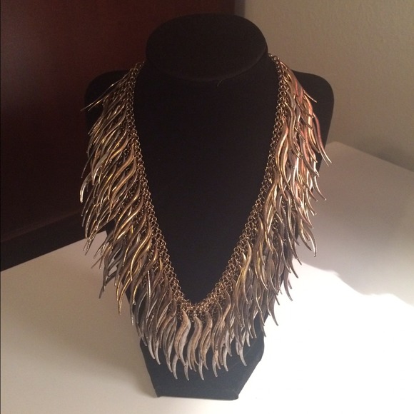 On trend two tone fringe necklace