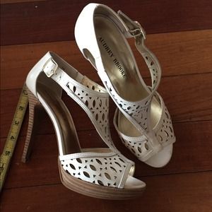 Audrey Brooke white 5"heels/ sandals