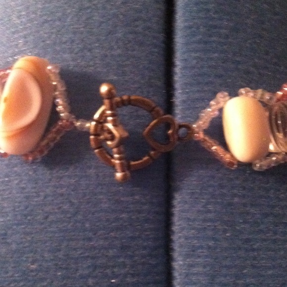 Shell necklace - Picture 4 of 4