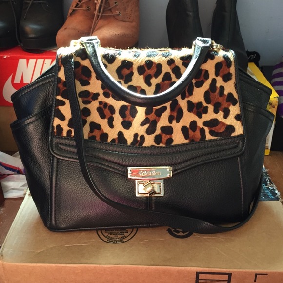 Calvin klein shoulder bag