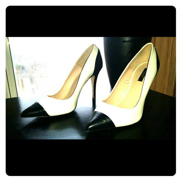 Zara black and white pumps. Size 39 (9)