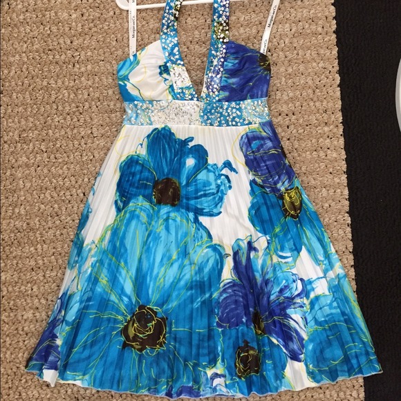 Pretty dress for an occasion