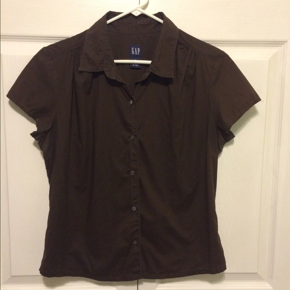 Gap button down
