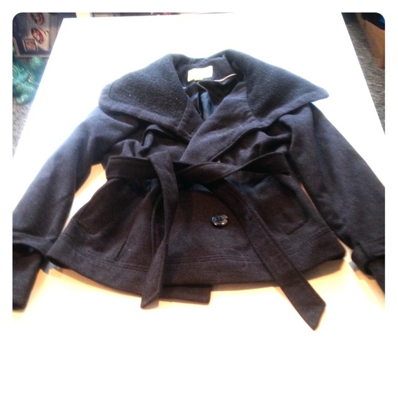 Dark gray wide collar coat!
