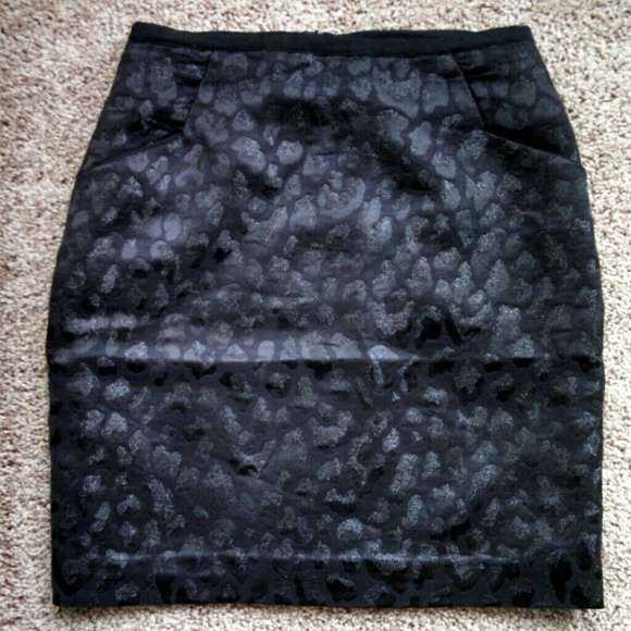 NWOT H&M Leopard mini