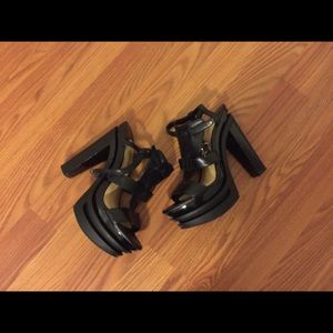 sold. Gianni Bini Platforms