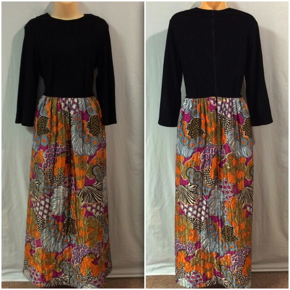 Vintage Dresses & Skirts - Vintage quilted long sleeve maxi dress