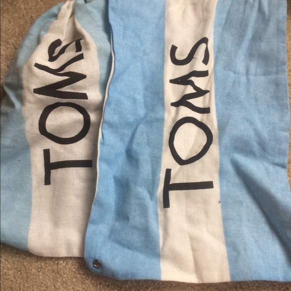 2 toms bags