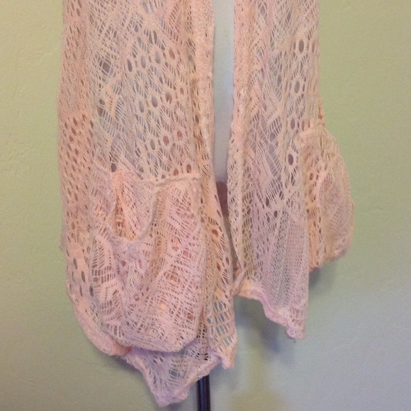 BUNDLED! Pink Lace Vest - Picture 2 of 3