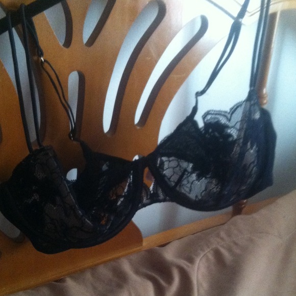 Victoria secret Very Sexy Lace Black bra 38D