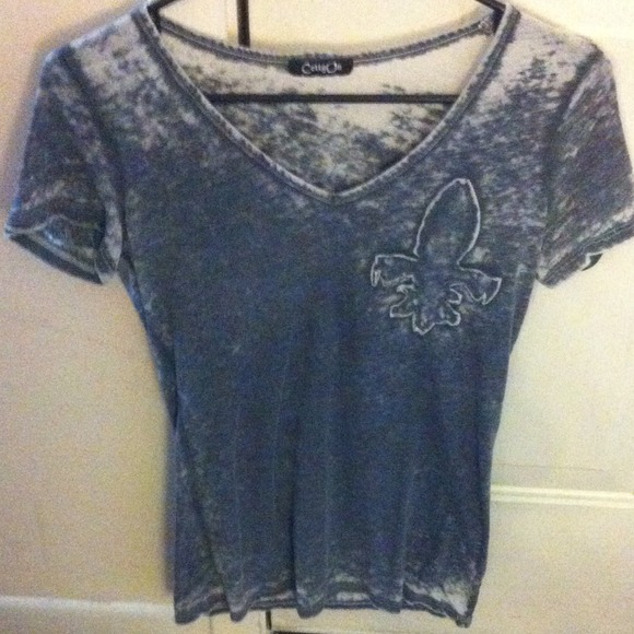 grey v neck
