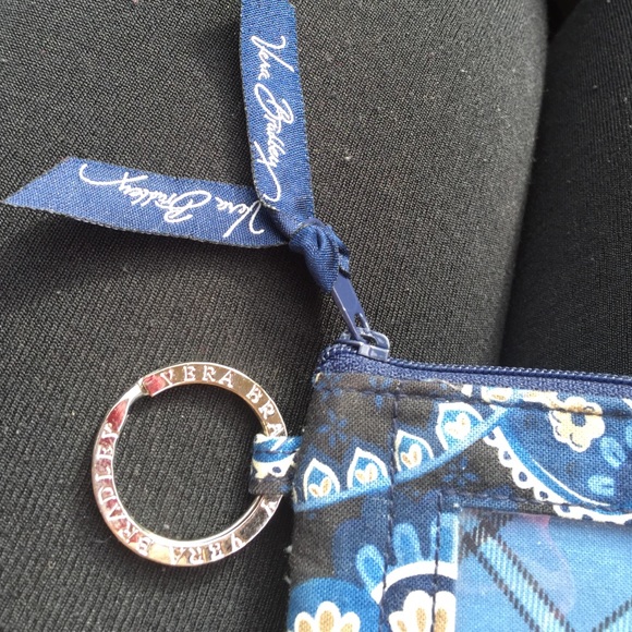 •bundled• FREE w/purchase! - Picture 2 of 4