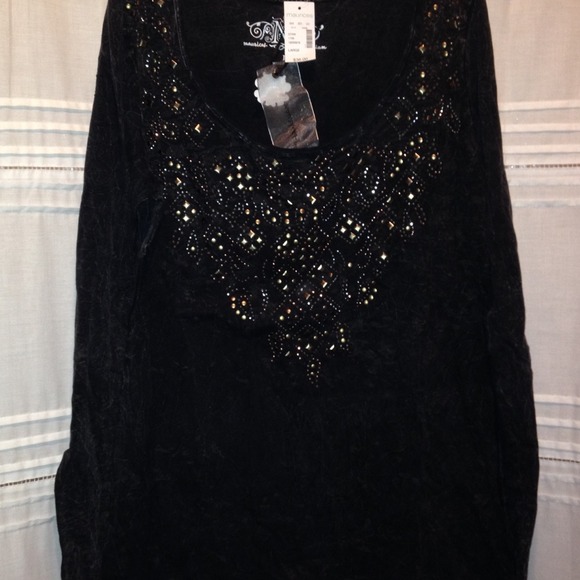 NWT size large Maurices long sleeved shirt
